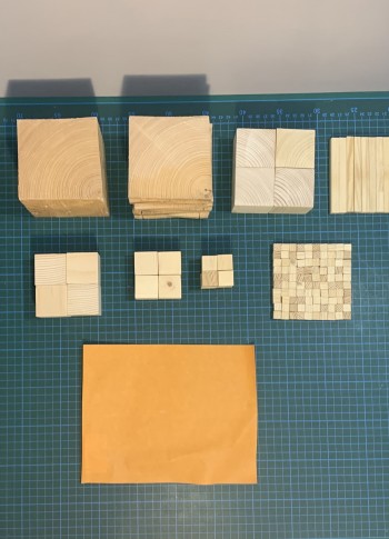 Decimetrul cub - set educativ cu 141 de piese din lemn natur (8 ani +)